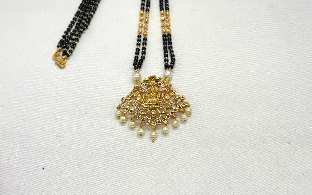 Black Beads with pearls