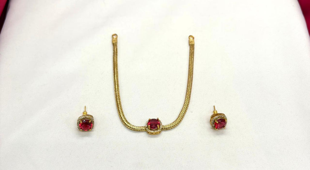 Matte finishing nanthadu with Red-stone necklace