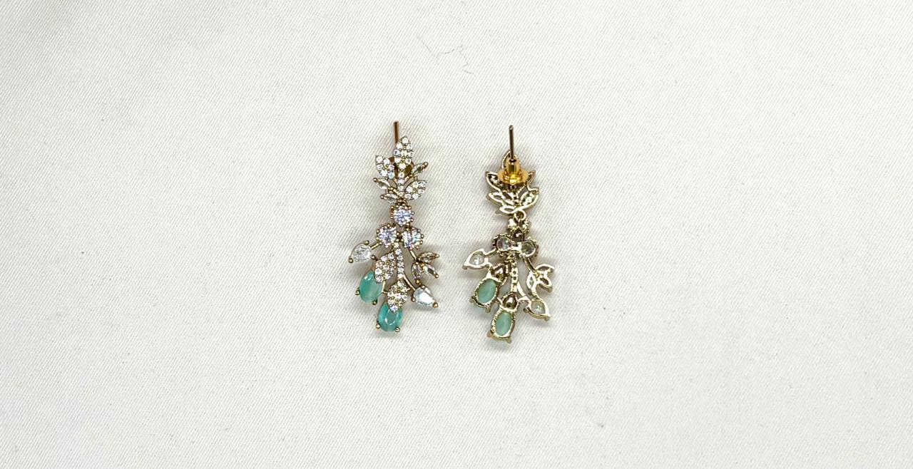 Mehndi finishing Leaf Designed Mint Green -Stones Short Necklace