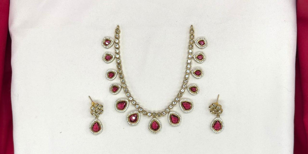 Mehndi finishing Red-Stones Short Necklace