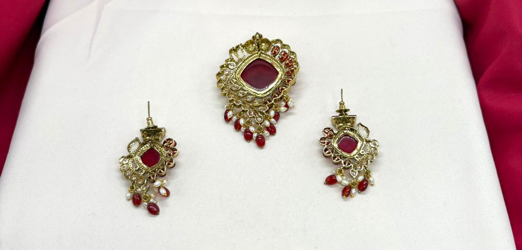 Victorian finishing with Red stone designed Locket