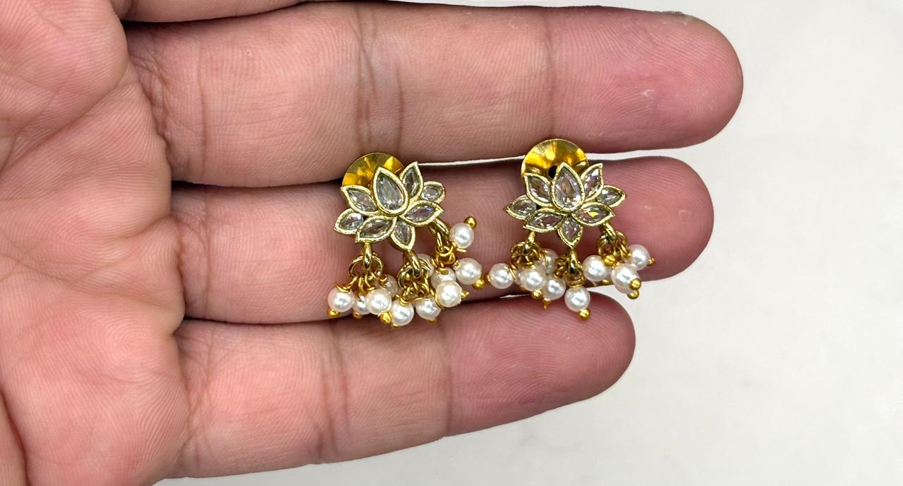 White stones Lotus with pearls Short Necklace