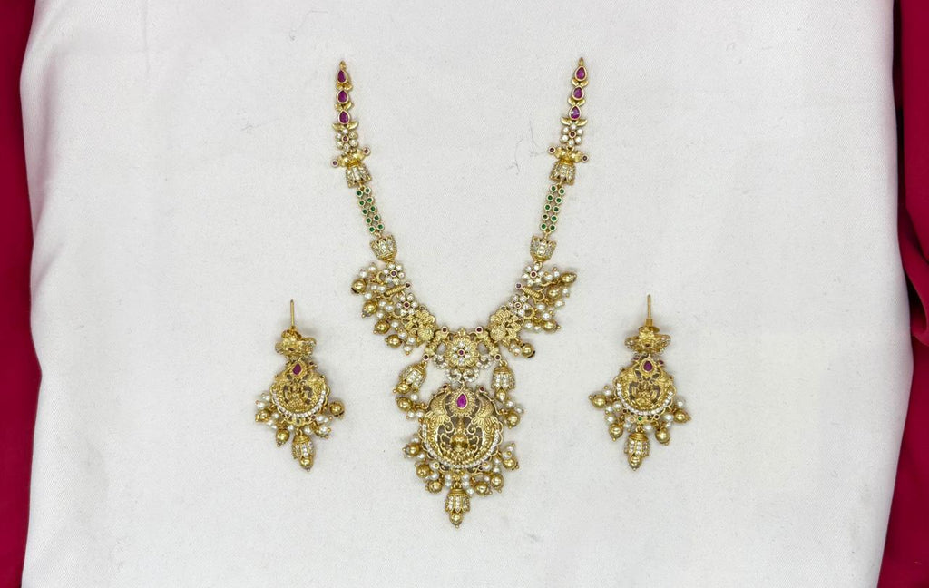 Matte finishing Lord Lakshmi with Golden ball Short Necklace