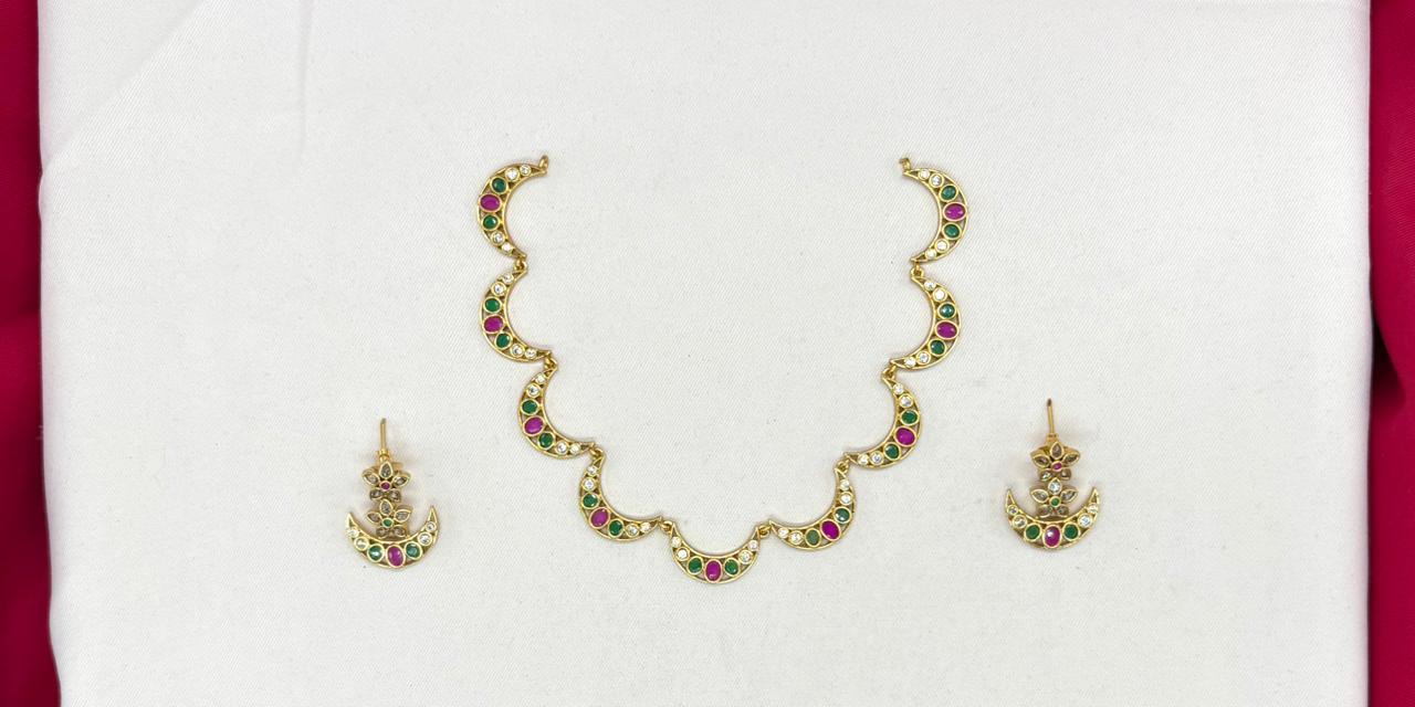 matte finishing with AD stones and Multi-stones Short Necklace