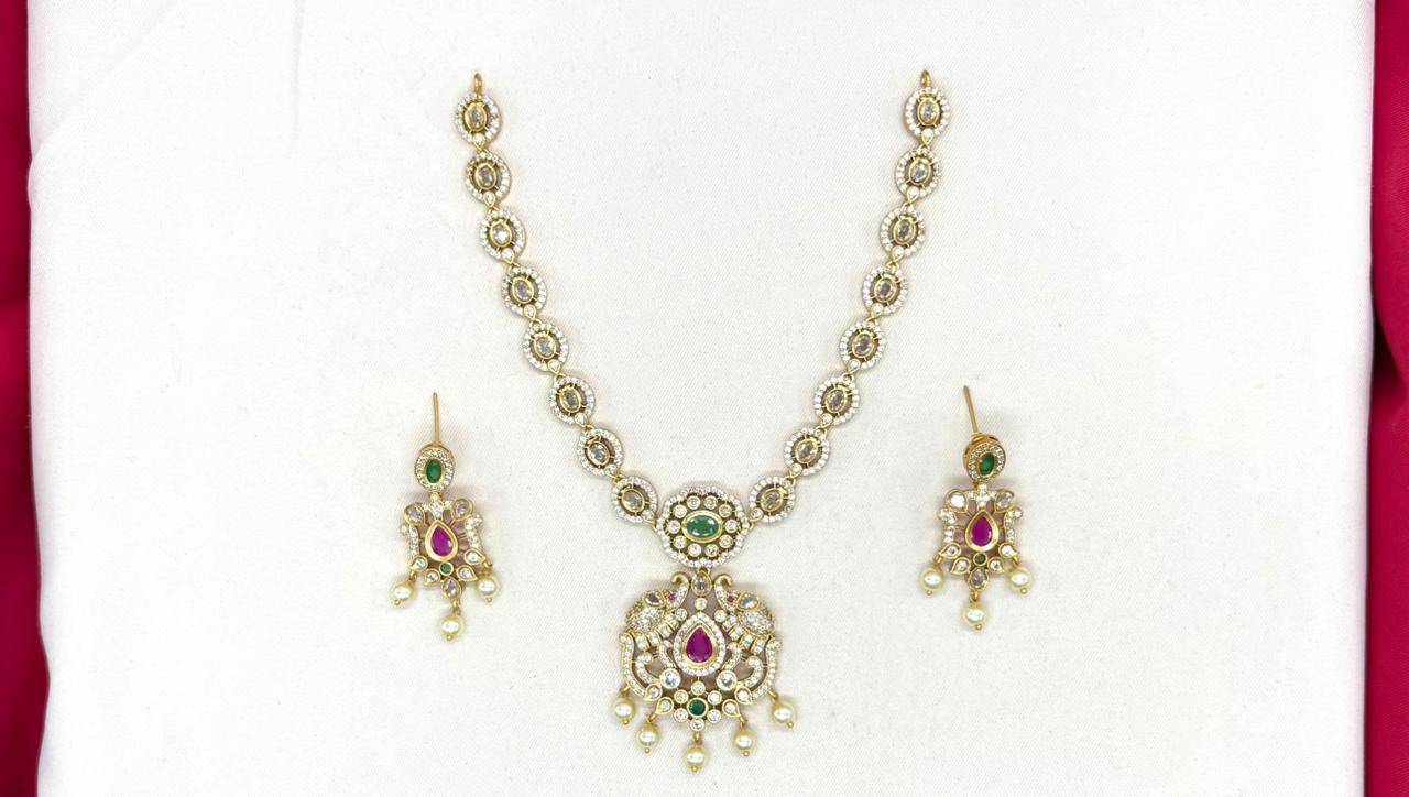 Matte finishing white stones  pearls with Elephant design Short Necklace