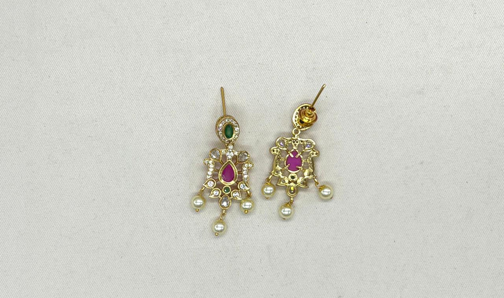 Matte finishing Pink stones pearls with Elephant design Short Necklace