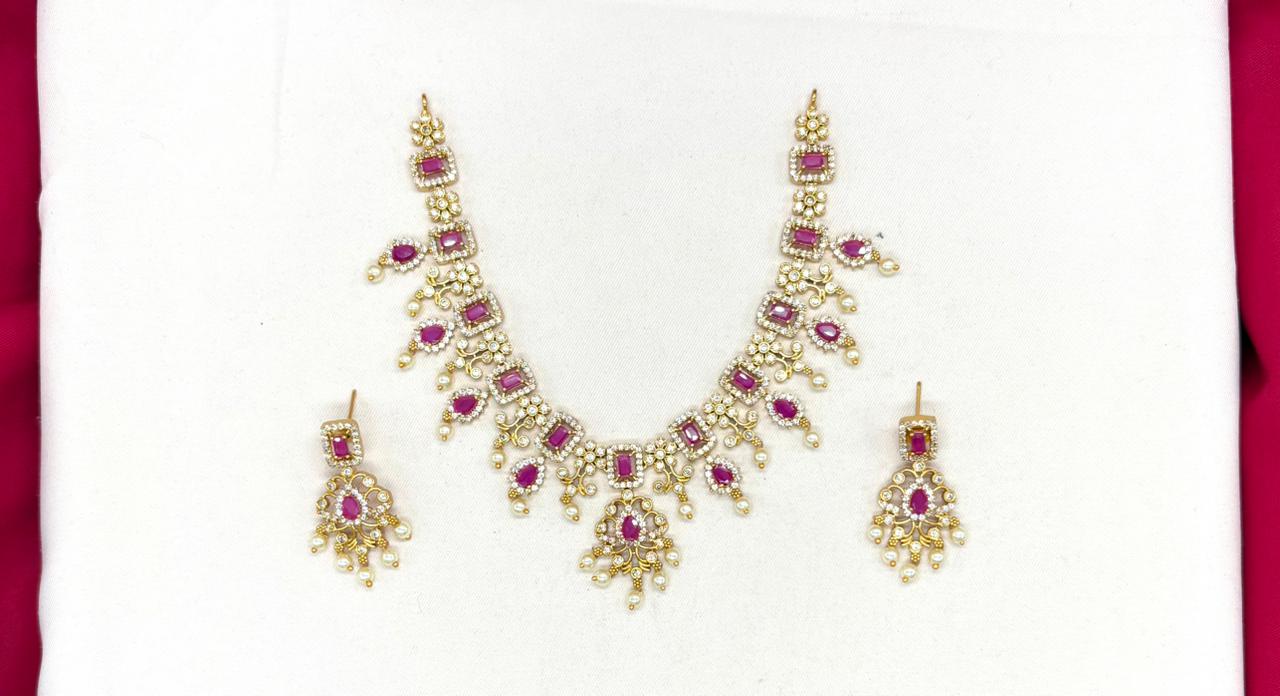 matte finishing Pink squared stones with white pearls Short Necklace