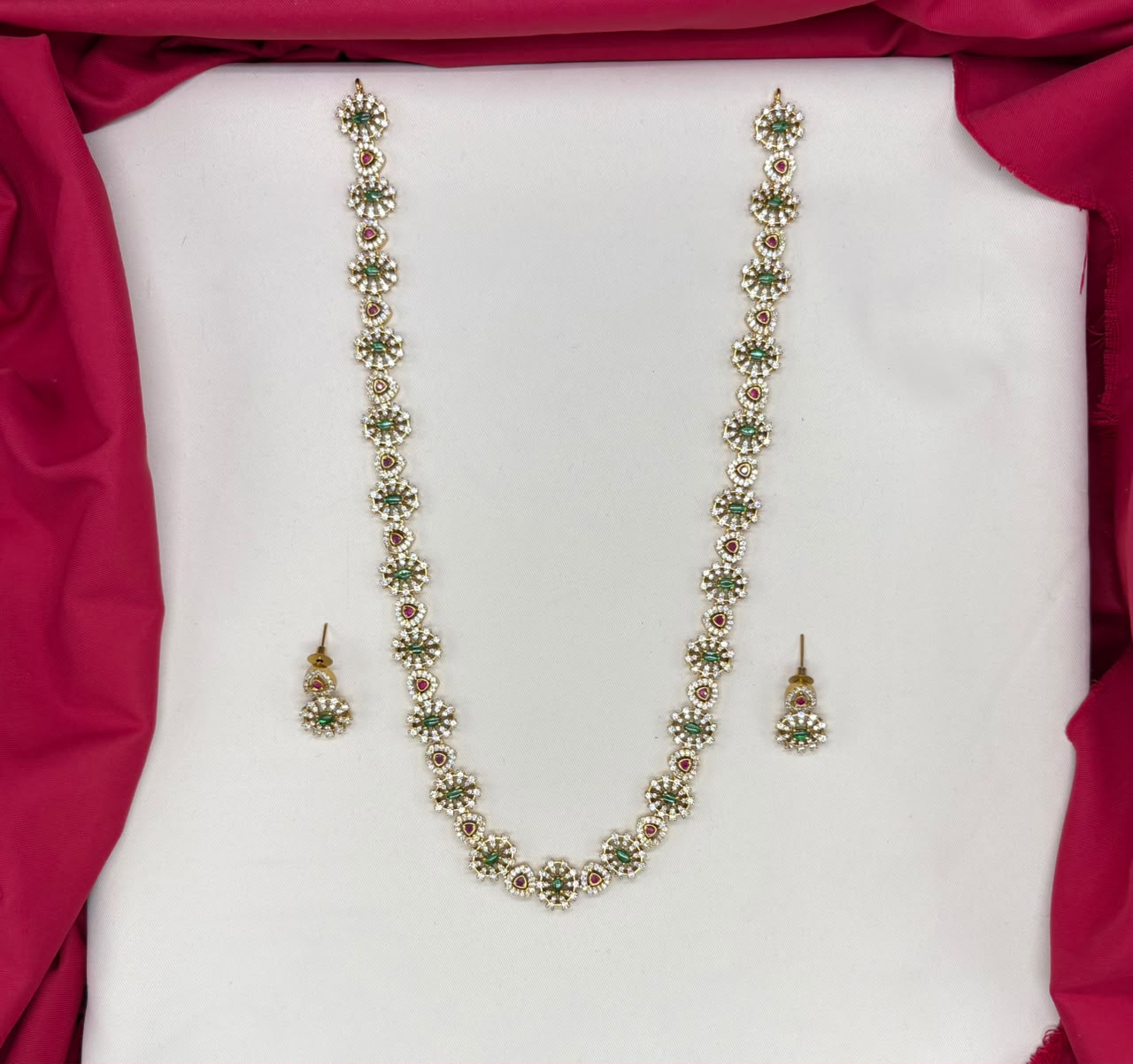 Matte finishing floral design Green-colored stones Long Necklace