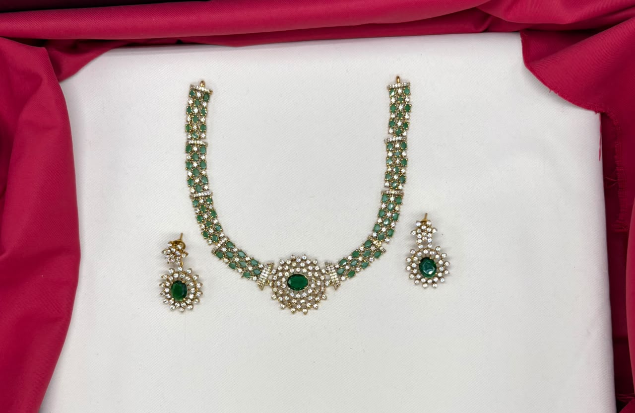 elegant American Diamond emerald Green stones choker short Necklace