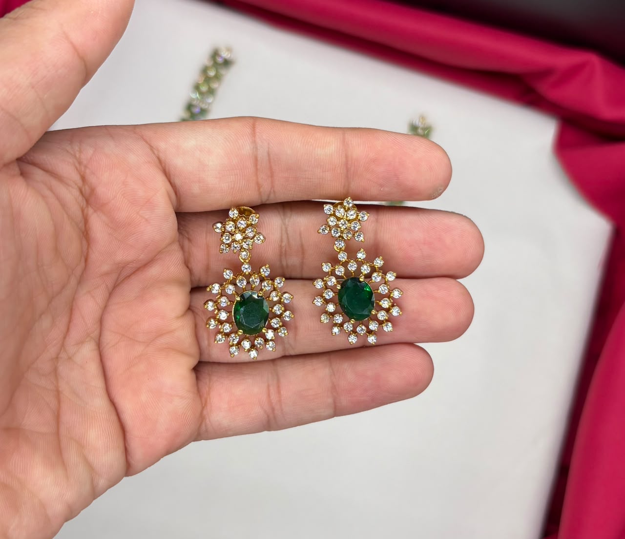 elegant American Diamond emerald Green stones choker short Necklace