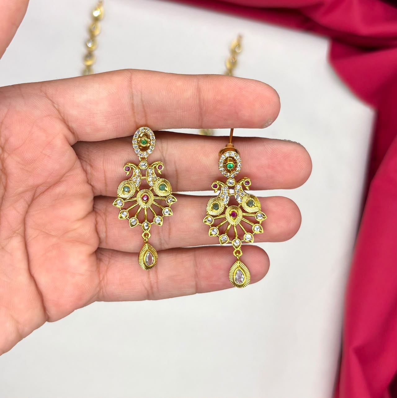 matte finishing peacock design multi stones Short Necklace