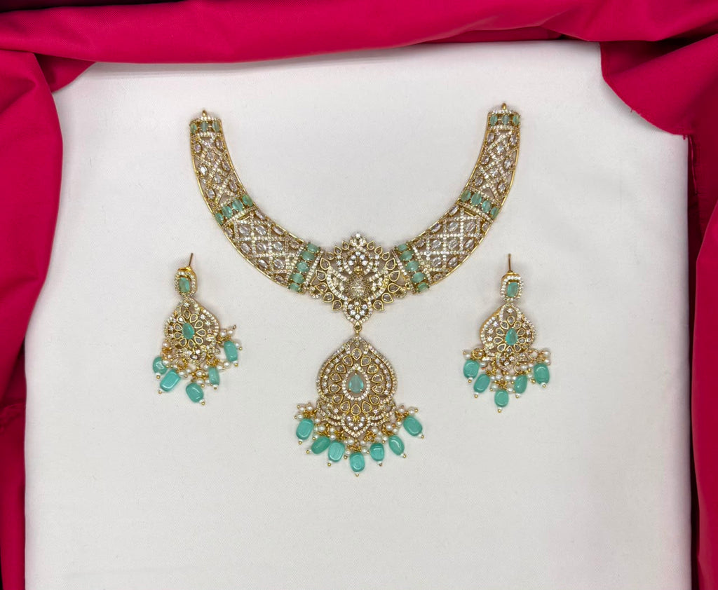 mate finishing peacock with Mint-Green stones Short Necklace
