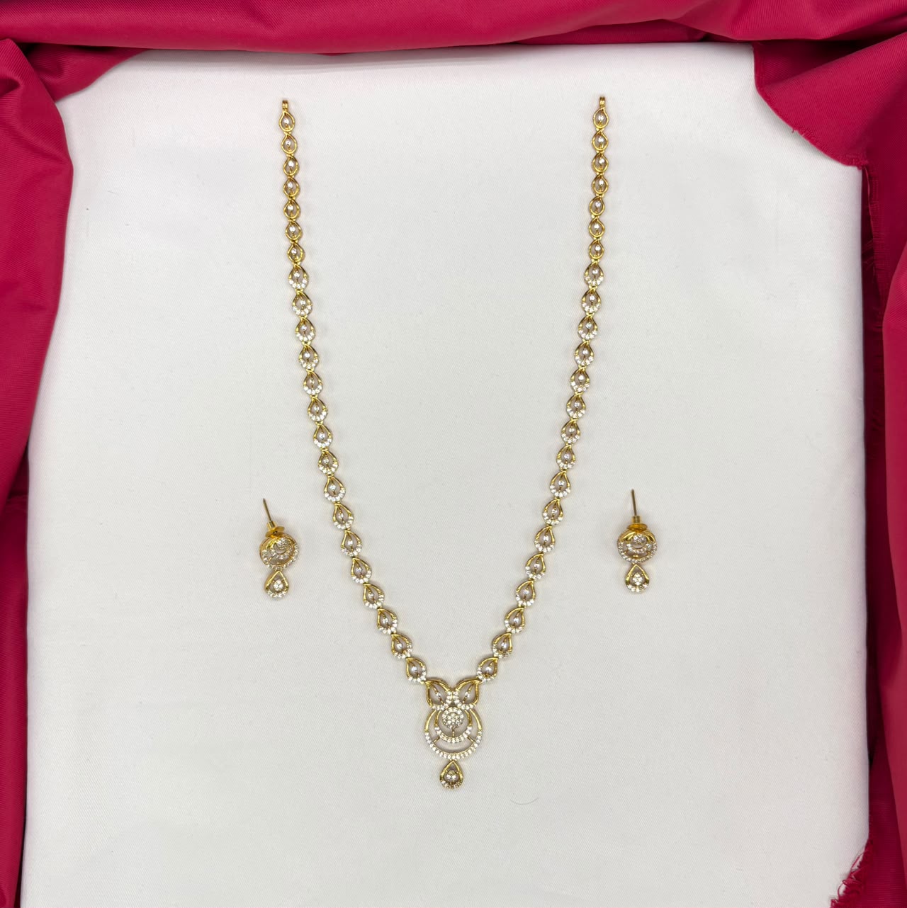 Matte finishing Beautifully design Cubic Zirconia long necklace