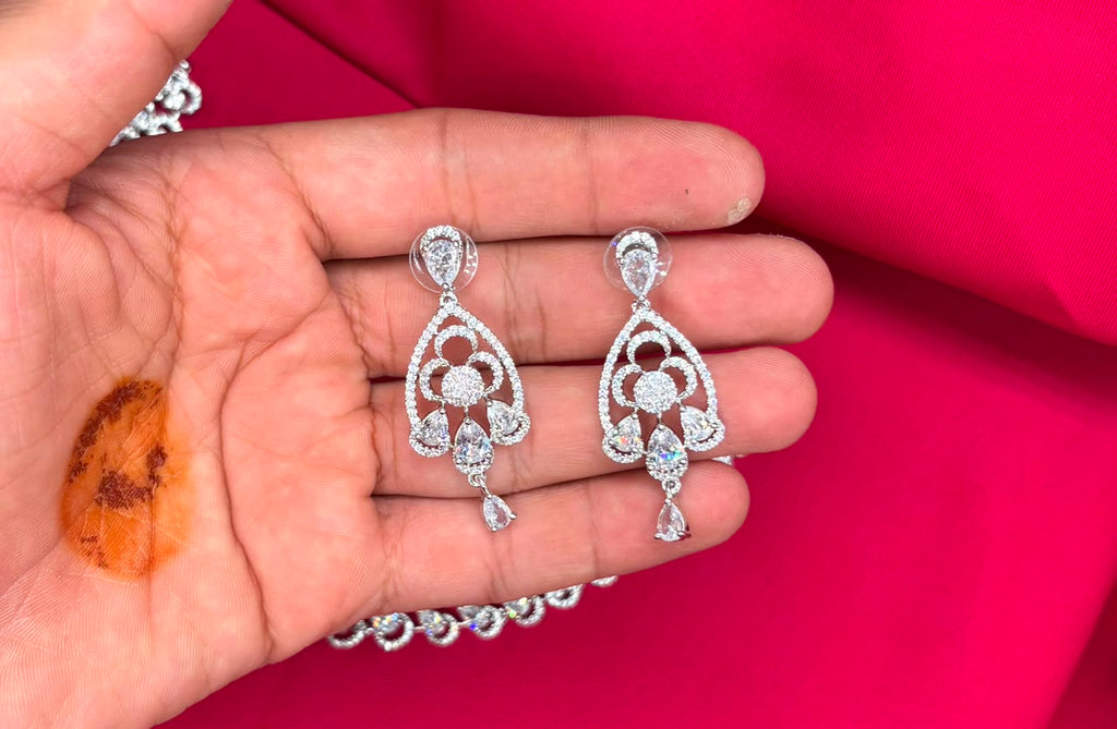 Silver finishing features white rhodium plated zircon with White stones short Necklace