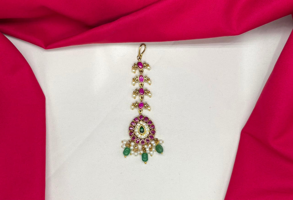 Jadau Kundan finishing Floral design Maang Tikka