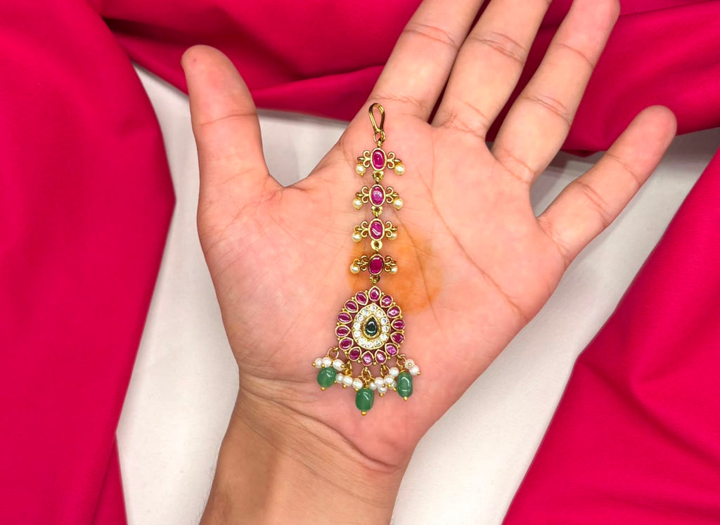 Jadau Kundan finishing Floral design Maang Tikka