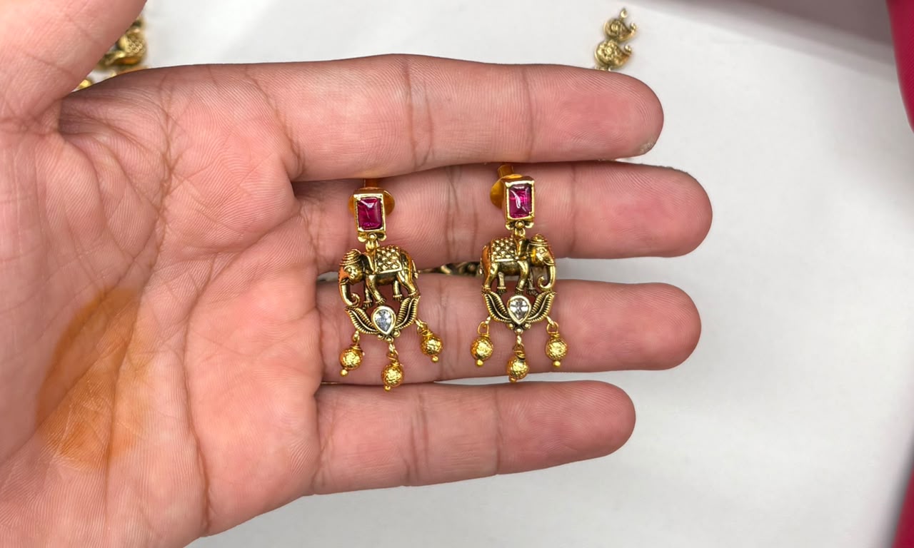 Premium Nakshi finishing Navratna features golden ball With elephant design Short Necklace