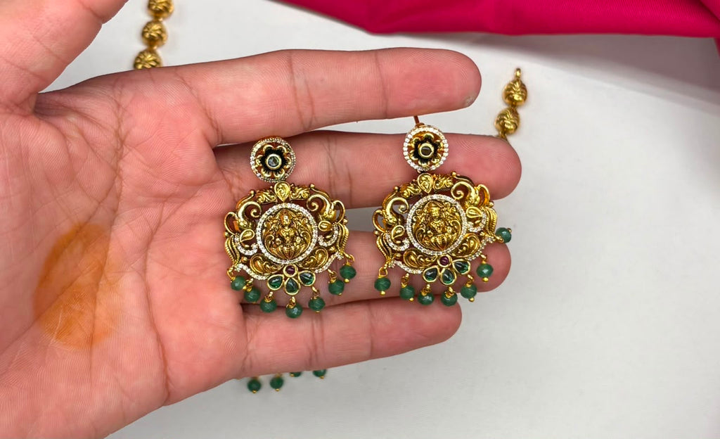 Nakshi finishing features traditional Lakshmi motifs & floral design Short Necklace