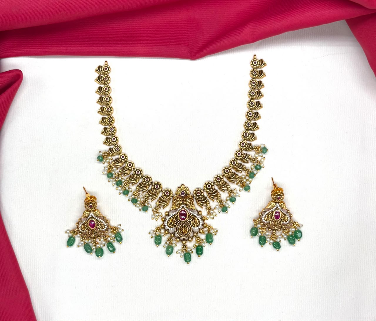 Premium Nakshi finishing flower design with Green Beads Short Necklace