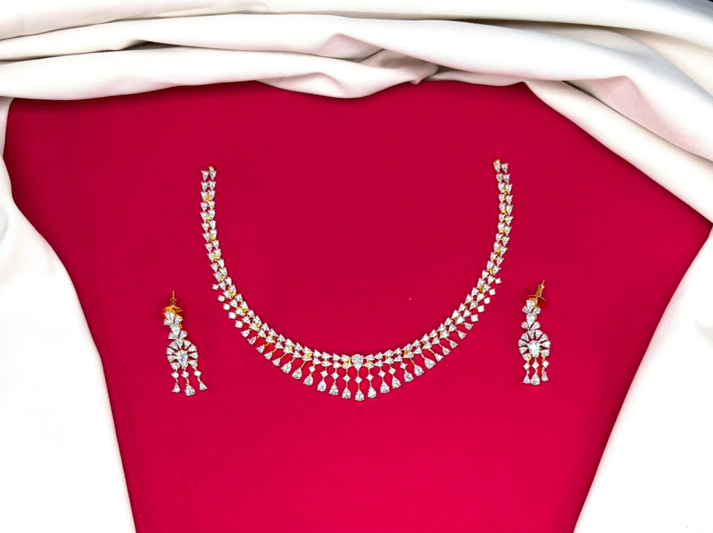 G.J finishing zircon rhodium White Zircon short Necklace