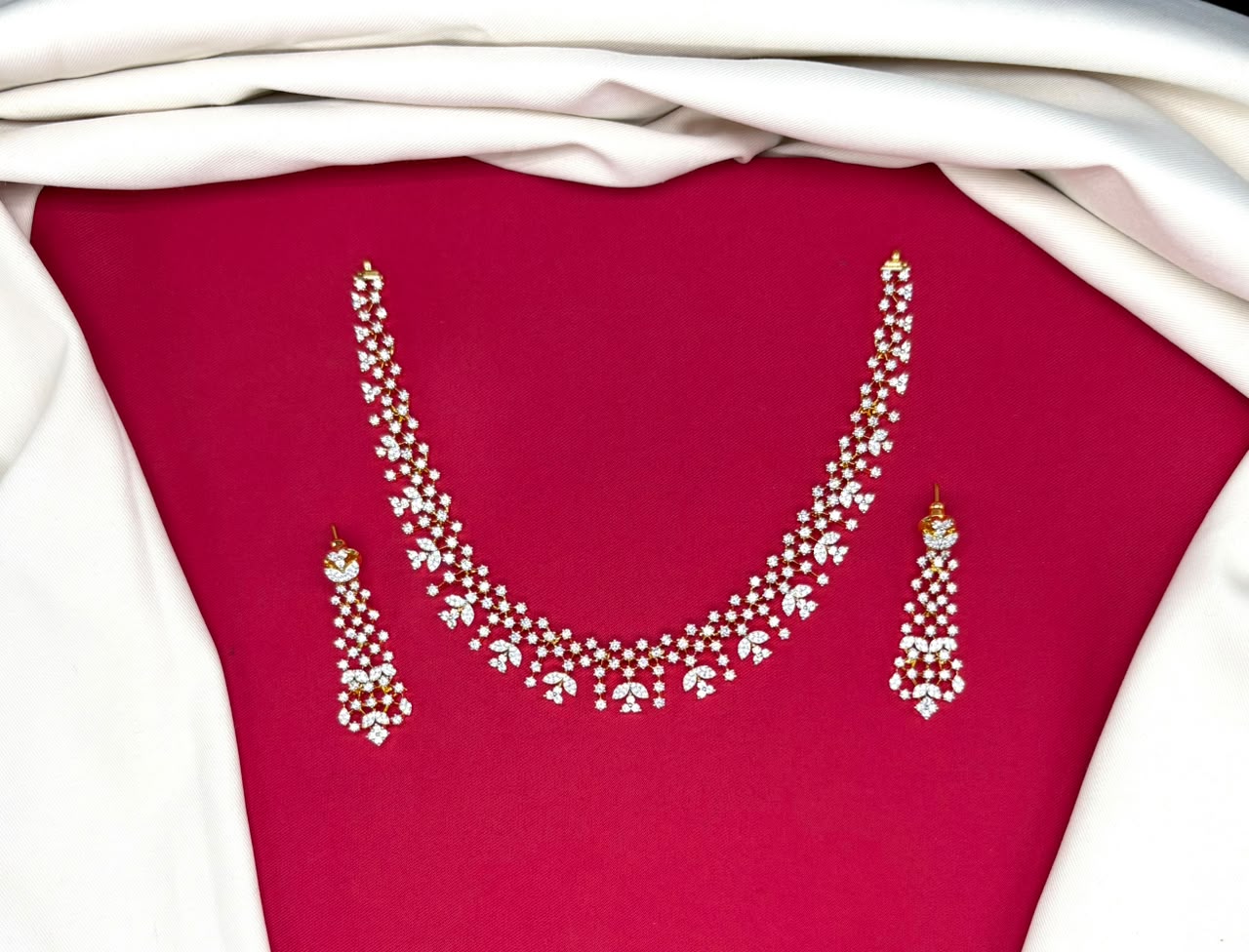 G.J finishing flower star cuts diamonds design short Necklace .