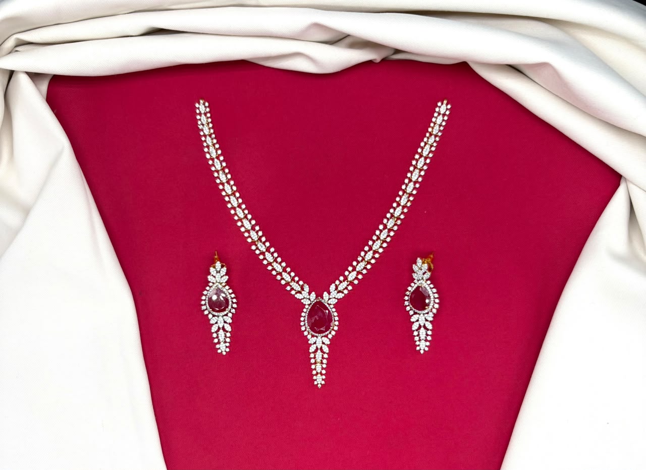 G.J finishing emerald and Pink stone with tear-drop emerald pendant Short Necklace