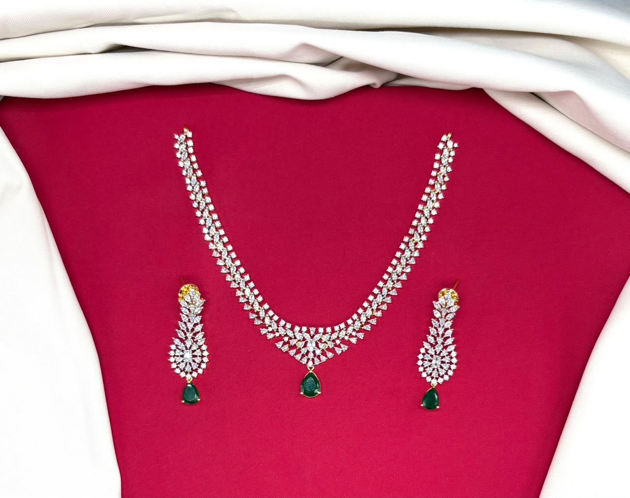 G.J finishing Uncut Diamonds with Green Drop Stone Short Necklace