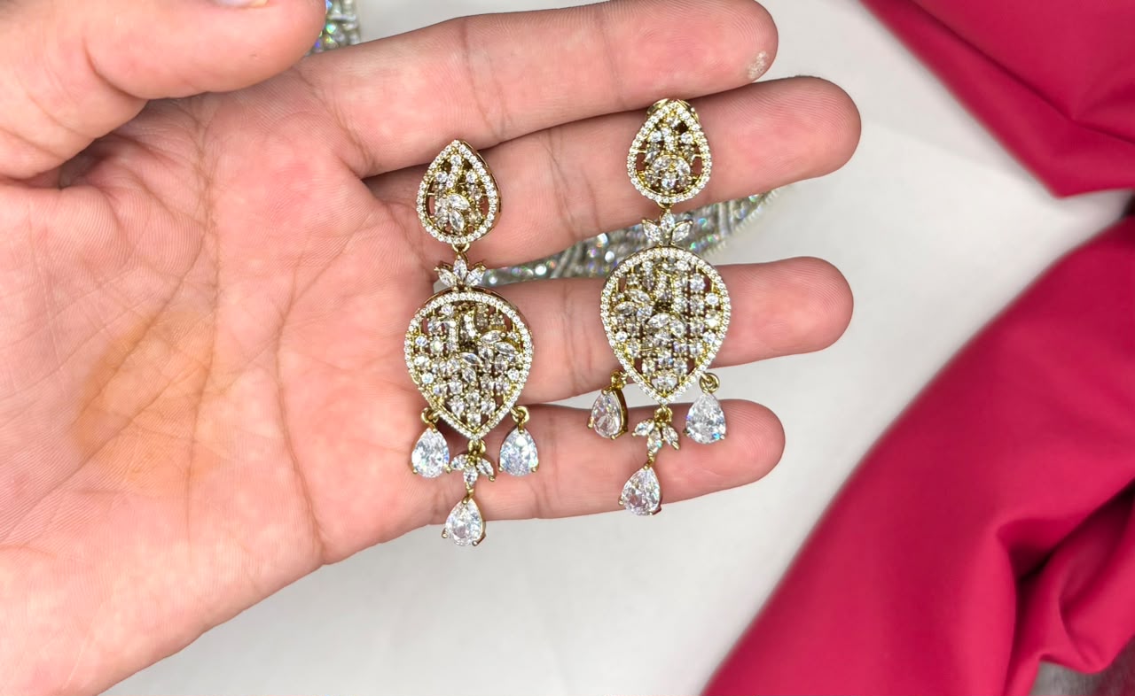 Luxury Victorian finish White Stone Statement with Party Wear Necklace