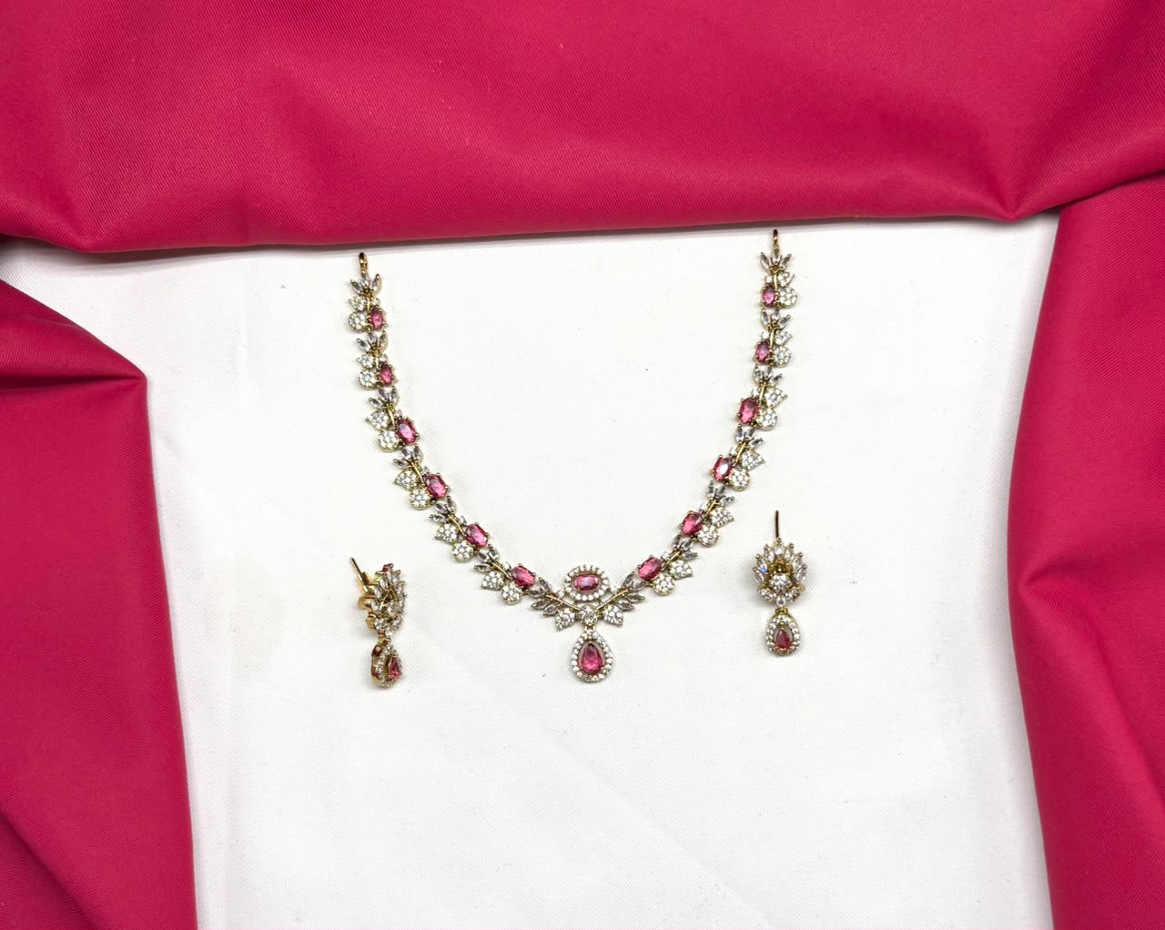 Victorian finishing American stones with Red stones Short Necklace