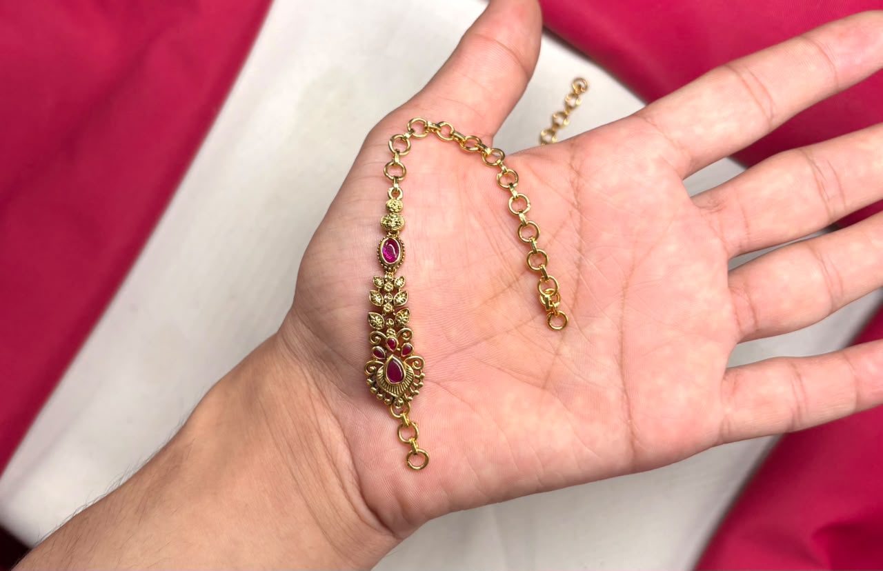 Nakshi finishing floral design with ruby stones Matilu