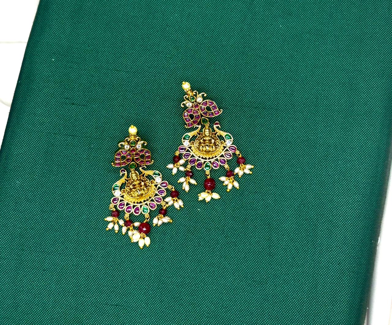 Jadau Kundan Necklace