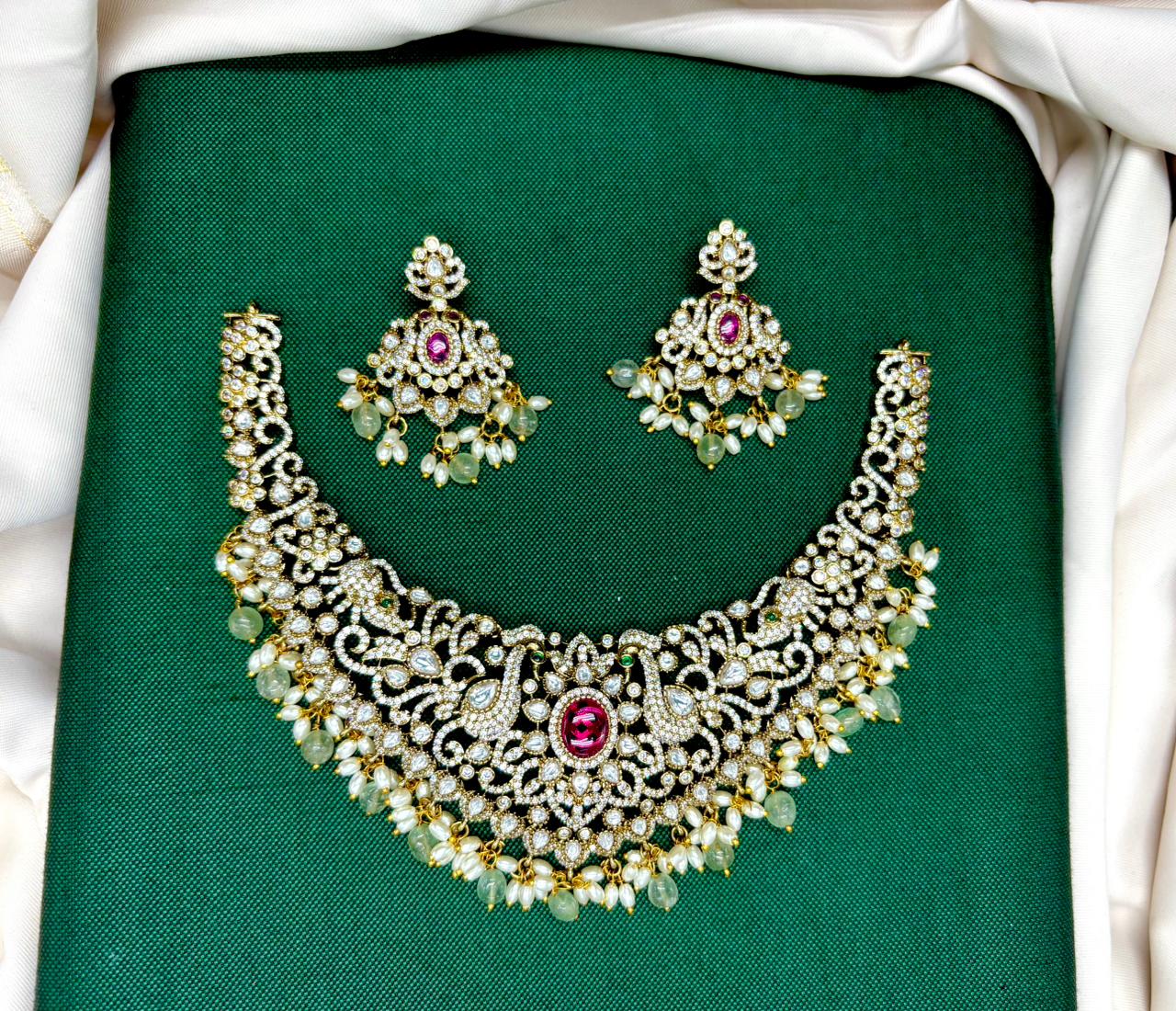 Jadau Kundan Short Necklace