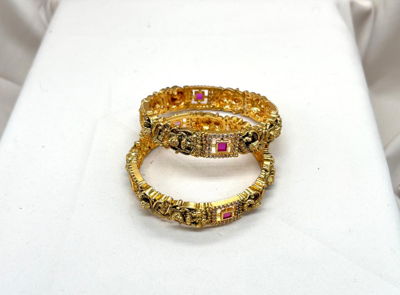 Nakshi finishing Bangle