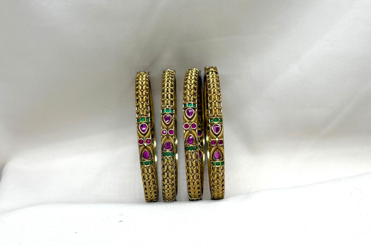 Nakshi finishing with pink Stone Bangle