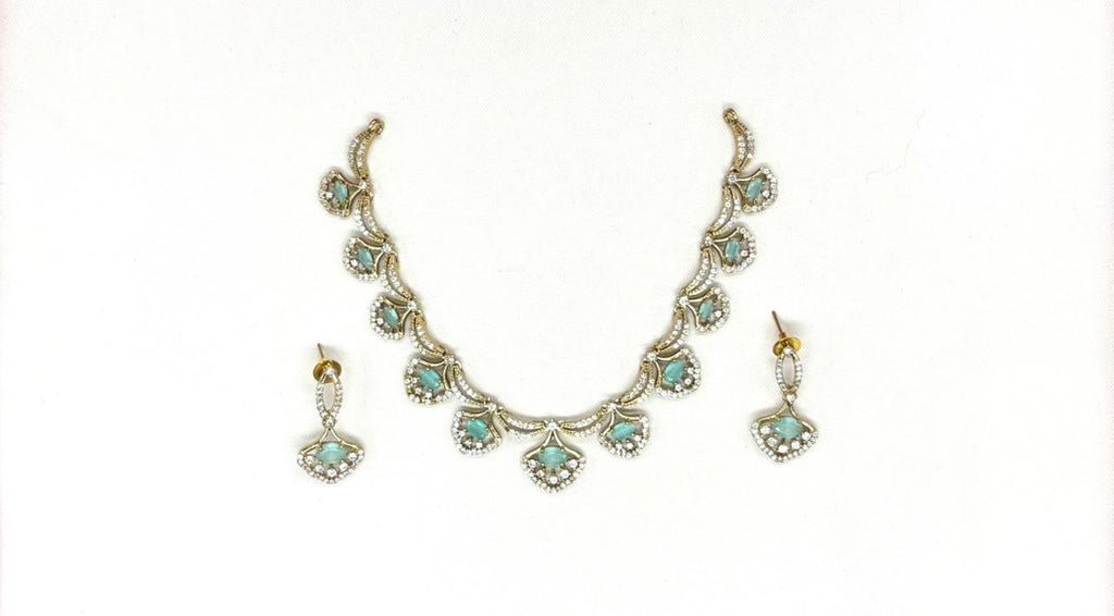 Victorian Mint-Green -Stone Short Necklace