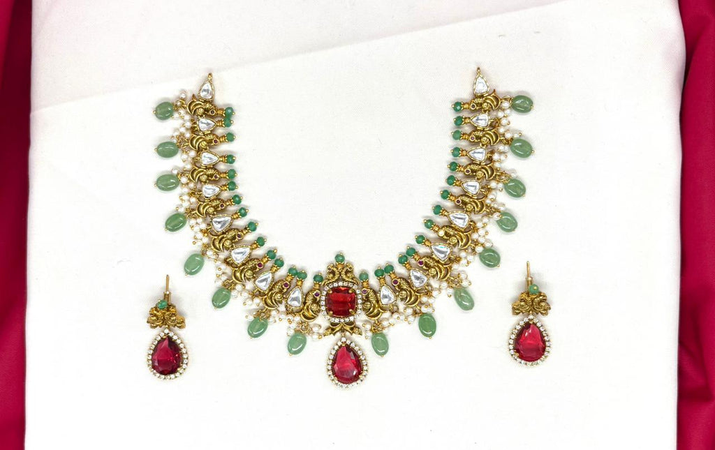 Gold plating with kundan Stone Short Necklace