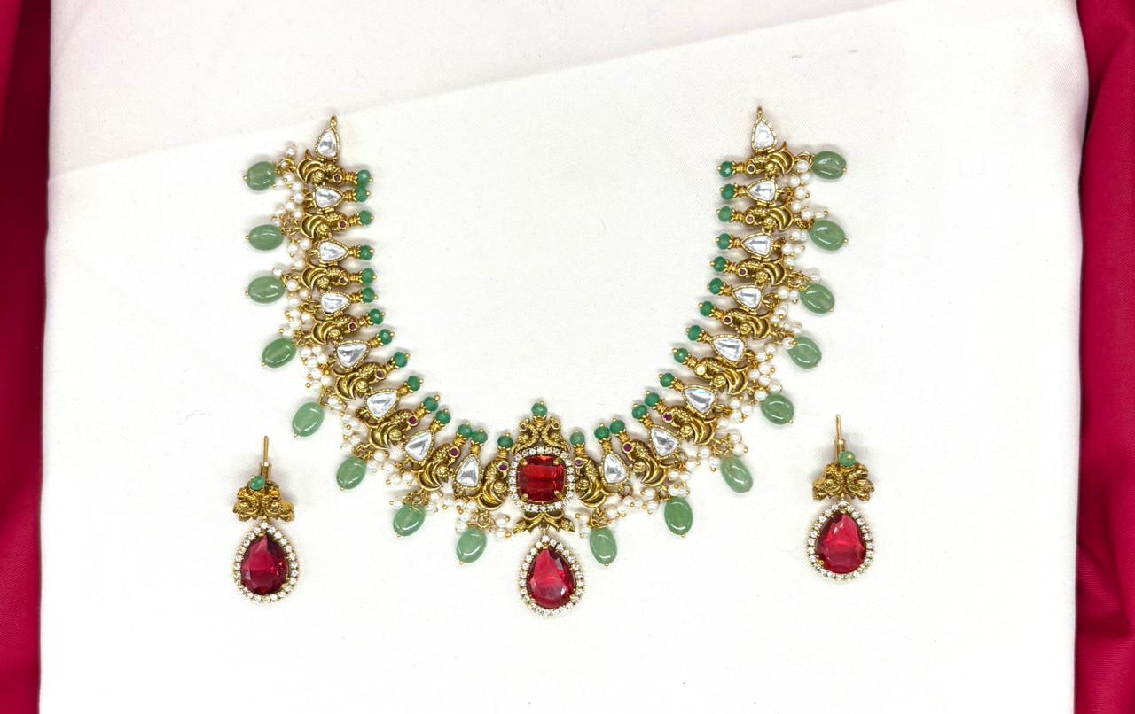 Gold plating with kundan Stone Short Necklace