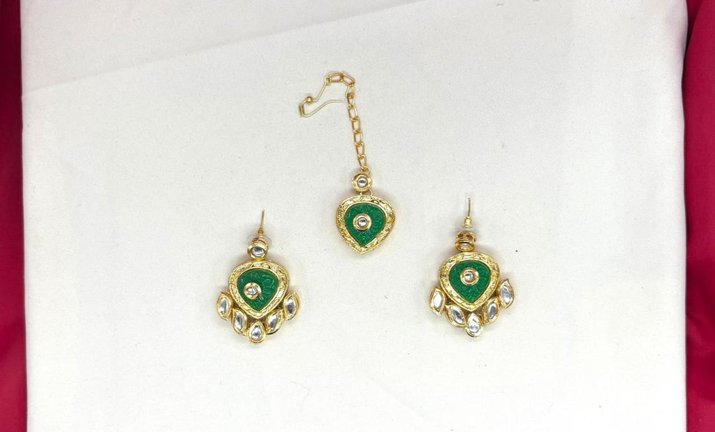Gold-toned Kundan Stone heavy Choker