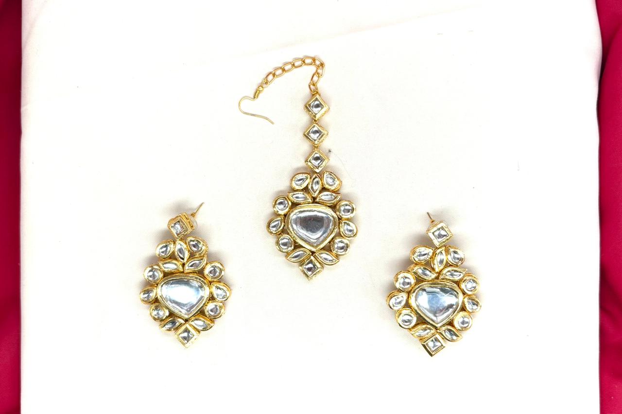 Gold-toned White Kundan Stone heavy Choker