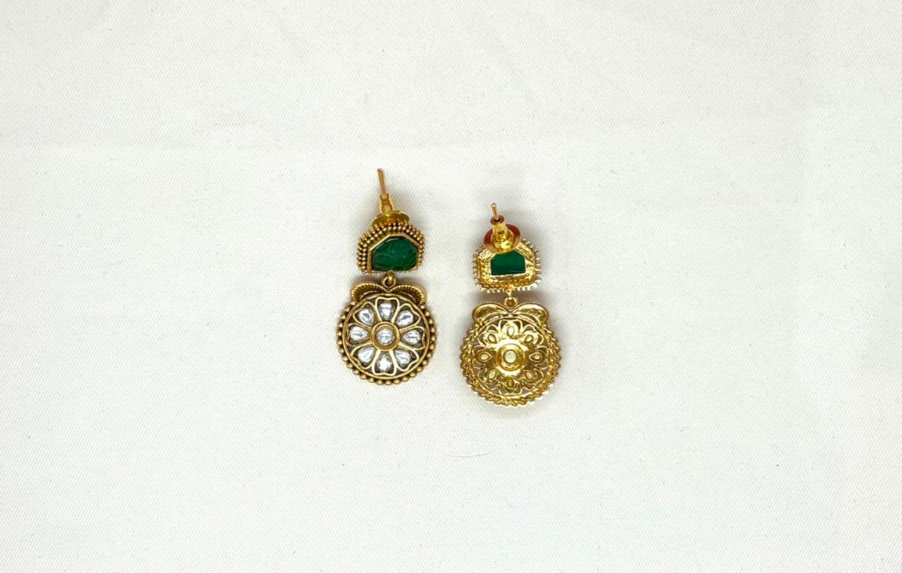 Gold-plated Green kempu Stone Short Kanti