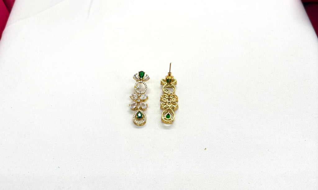 Gold-plated American Diamond Green Stones Short Necklace