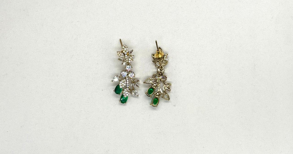 Mehndi finishing Leaf Designed Green -Stones Short Necklace