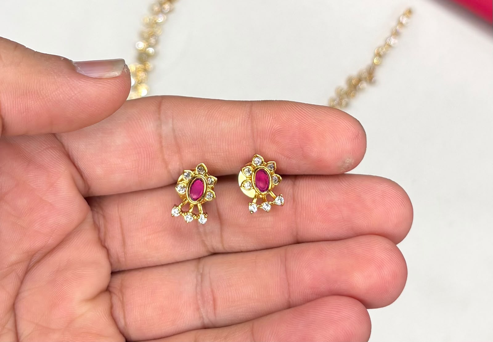 matte finishing American diamond stones short necklace